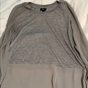 Long sleeve gray top